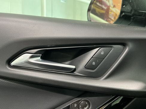 New 2026 Chevrolet Equinox LT FWD image 27