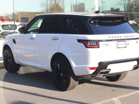 Used 2022 Land Rover Range Rover Sport HST image 11