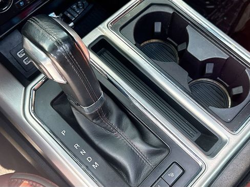 Used 2019 Ford F150 Platinum w/ Technology Package AWD/4WD image 18