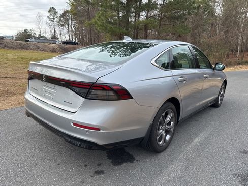 Used 2023 Honda Accord EX-L image 8