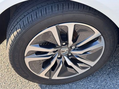 Used 2021 Honda Accord EX image 19