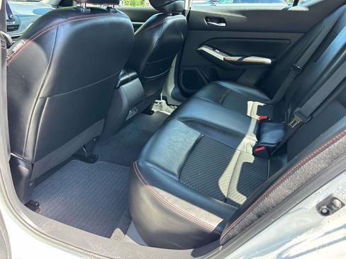 Used 2023 Nissan Altima 2.5 SR AWD/4WD image 10
