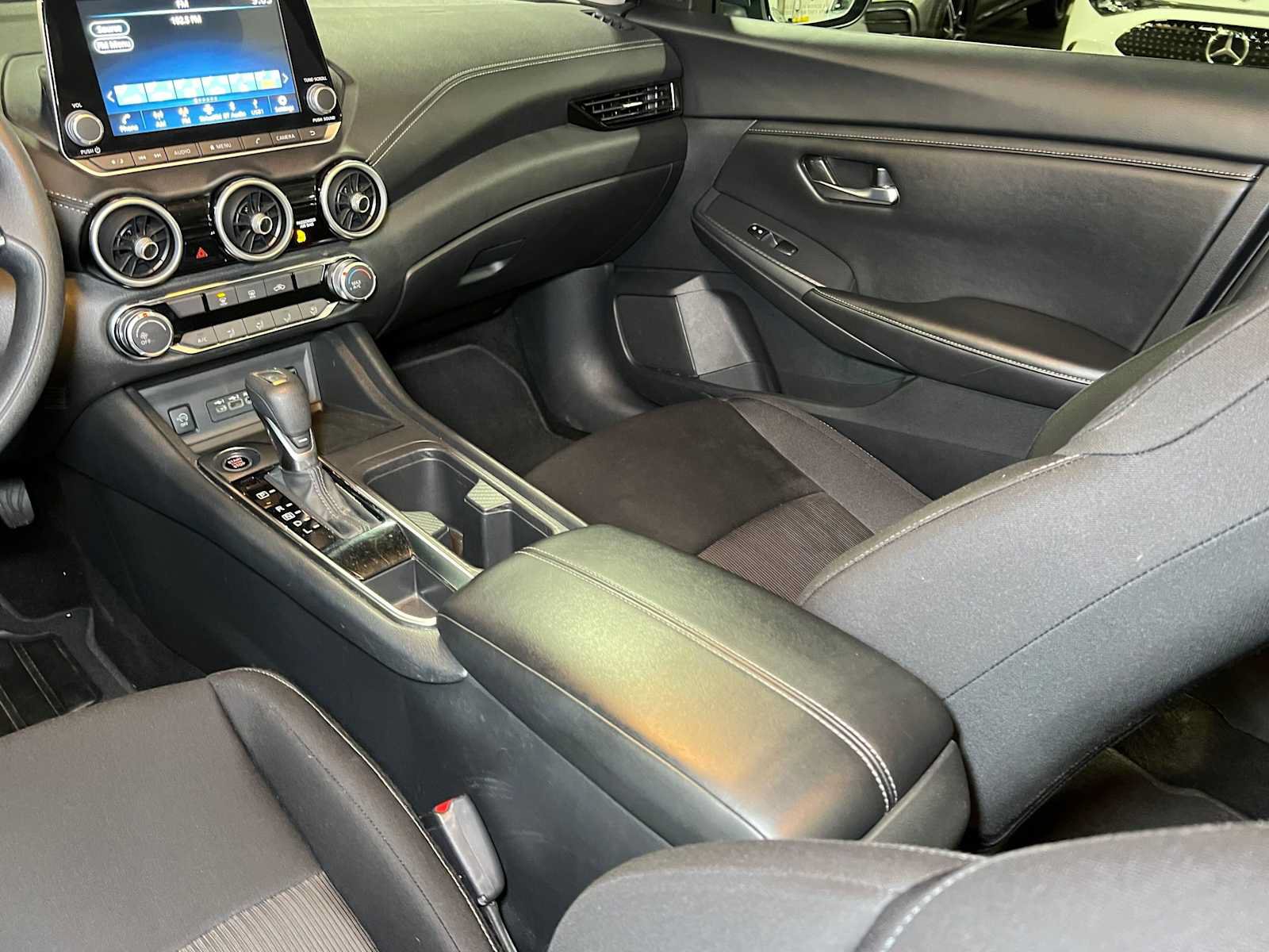 Used 2024 Nissan Sentra SV FWD image 38