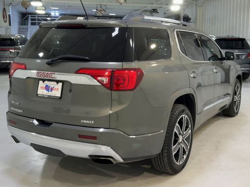 Used 2018 GMC Acadia Denali w/ Technology Package image 9