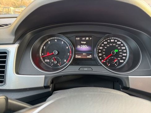 Used 2019 Volkswagen Atlas SE w/ Towing Package image 19