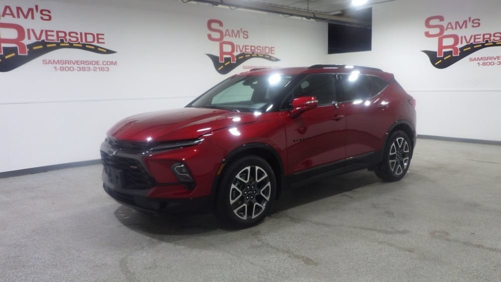 Used 2025 Chevrolet Blazer RS w/ Driver Confidence II Package AWD/4WD image 1