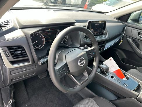 New 2026 Nissan Rogue SV FWD image 22