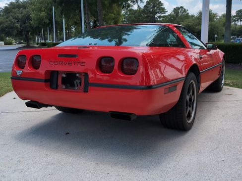 Used 1995 Chevrolet Corvette Coupe RWD image 10