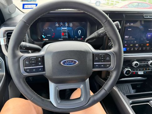Used 2026 Ford F250 Lariat w/ Tremor Off-Road Package AWD/4WD image 15