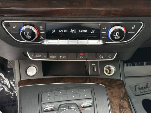 Used 2020 Audi Q5 2.0T Premium AWD/4WD image 23
