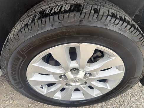Used 2015 Toyota Sequoia Platinum AWD/4WD image 33