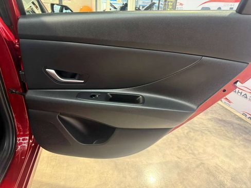 Used 2024 Hyundai Elantra SEL FWD image 41