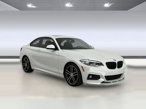 Used 2020 BMW 230i Coupe w/ M Sport Package RWD image 7