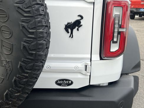 Used 2023 Ford Bronco Wildtrak image 14