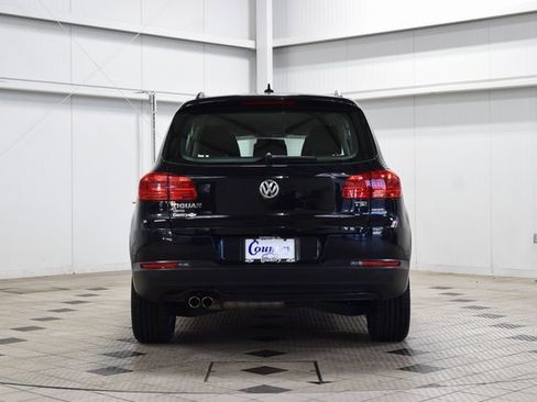 Used 2017 Volkswagen Tiguan Limited w/ Premium Package image 7