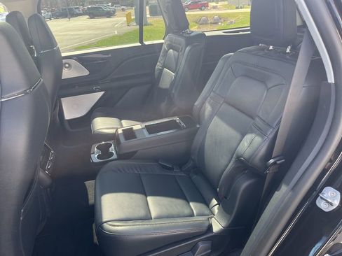 Used 2025 Lincoln Aviator Reserve w/ Equipment Group 201A AWD/4WD image 14