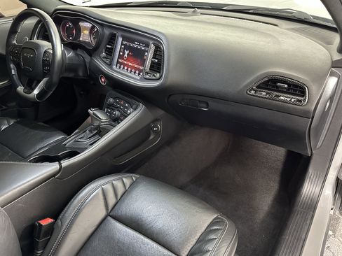 Used 2017 Dodge Challenger SRT w/ Technology Group image 31