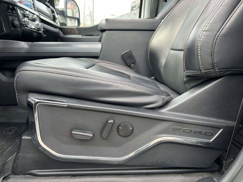 Used 2024 Ford F350 Lariat w/ Lariat Ultimate Package image 19