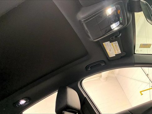 Used 2024 Chevrolet Equinox RS w/ RS Leather Package FWD image 17