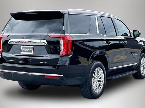 Used 2024 GMC Yukon SLT AWD/4WD image 5