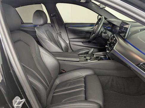 Used 2023 BMW 530i xDrive w/ Executive Package image 28