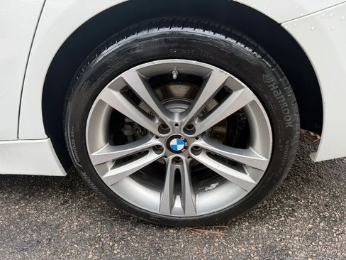 Used 2018 BMW 330i xDrive Sedan w/ Executive Package AWD/4WD image 36