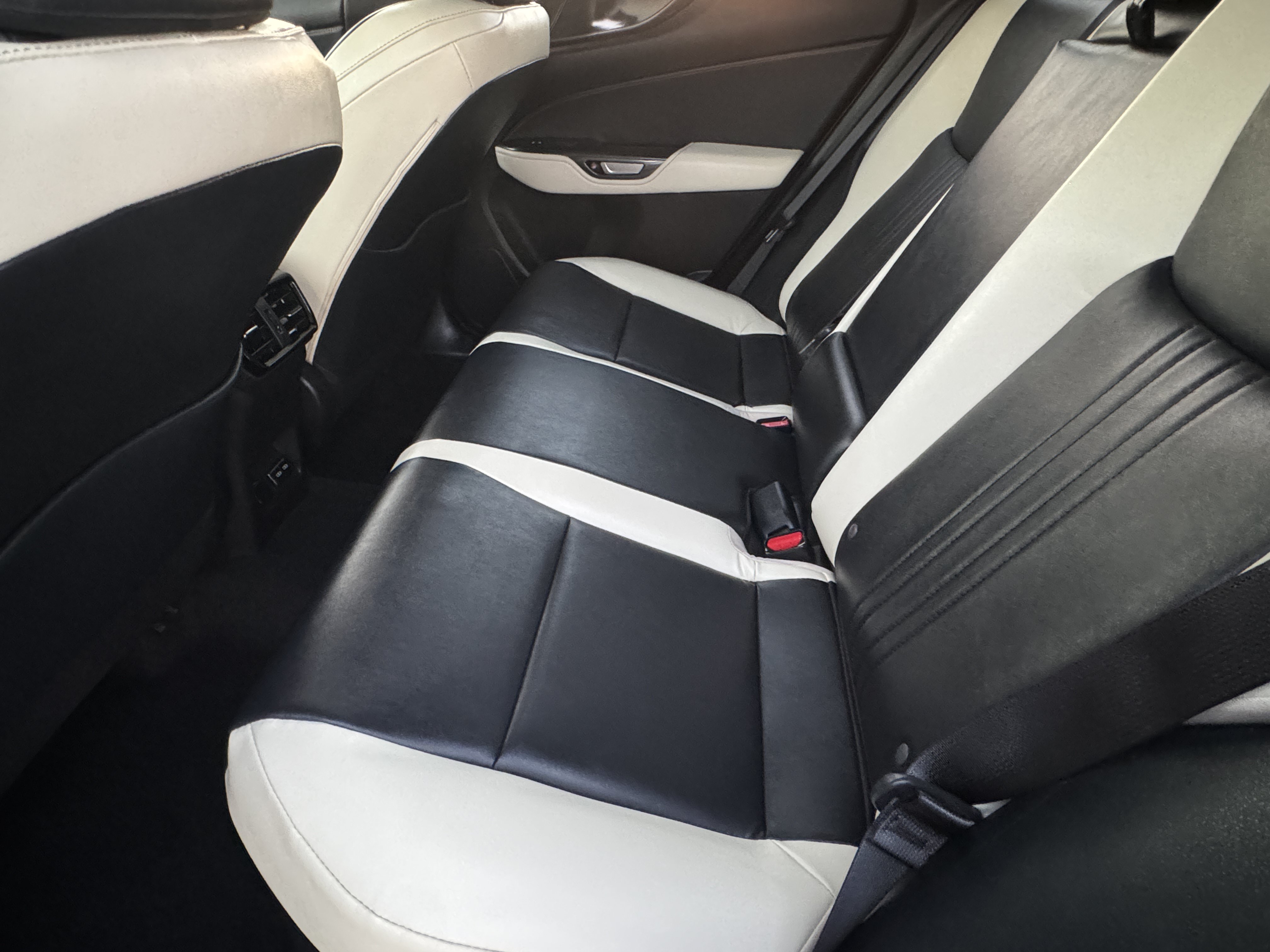 Certified 2022 Lexus NX 350h AWD image 33