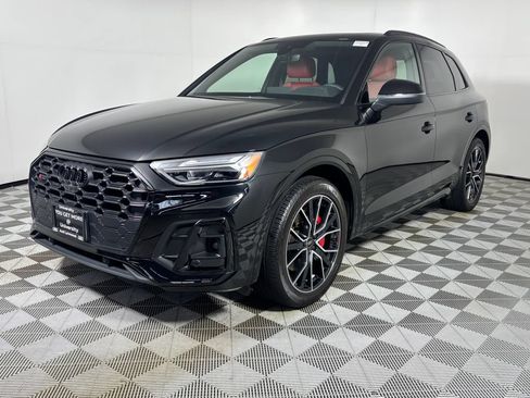 Used 2023 Audi SQ5 Premium Plus w/ Premium Plus Package AWD/4WD image 3