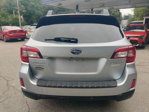 Used 2017 Subaru Outback 2.5i Limited AWD/4WD image 5