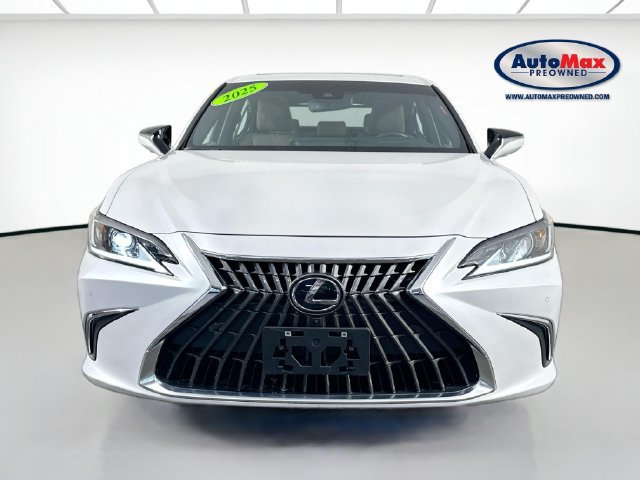 Used 2025 Lexus ES 300h w/ Technology Package FWD image 7