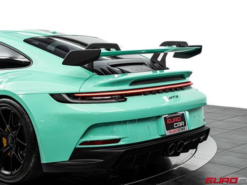 Used 2022 Porsche 911 GT3 RWD image 16