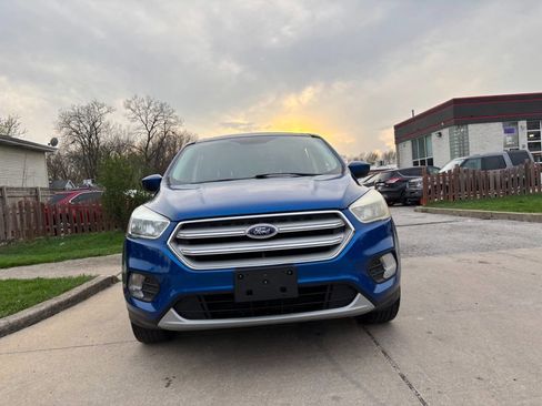 Used 2017 Ford Escape SE image 7