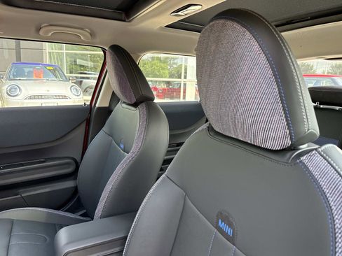 Certified 2025 MINI Cooper S FWD image 23