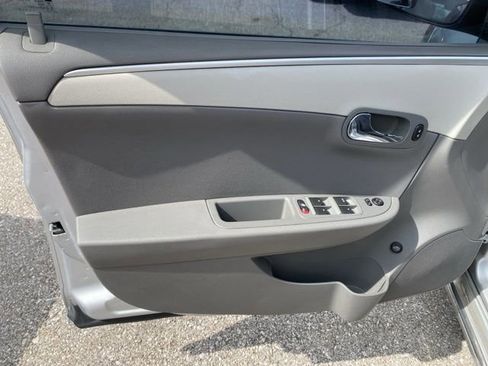 Used 2012 Chevrolet Malibu LT image 16