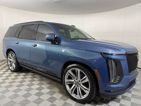 Certified 2025 Cadillac Escalade Sport w/ Touring Package image 7