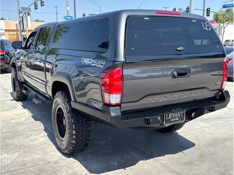 Used 2017 Toyota Tacoma TRD Off-Road w/ Tow Package AWD/4WD image 5