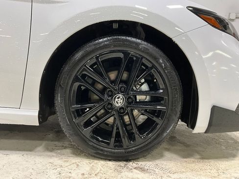 Used 2025 Toyota Camry SE image 10