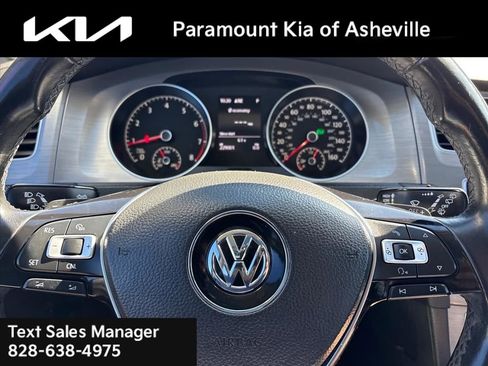 Used 2017 Volkswagen Golf S FWD image 14