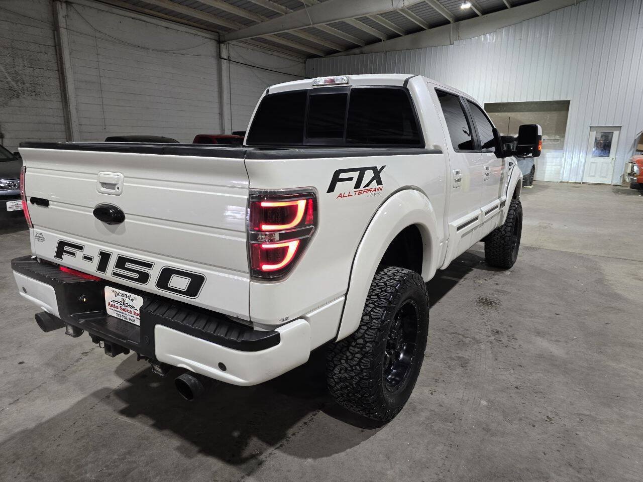 Used 2014 Ford F150 Lariat w/ Equipment Group 502A Luxury AWD/4WD image 14