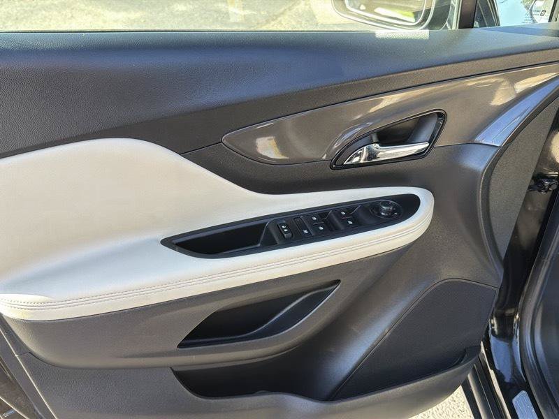 Used 2017 Buick Encore Essence FWD image 12