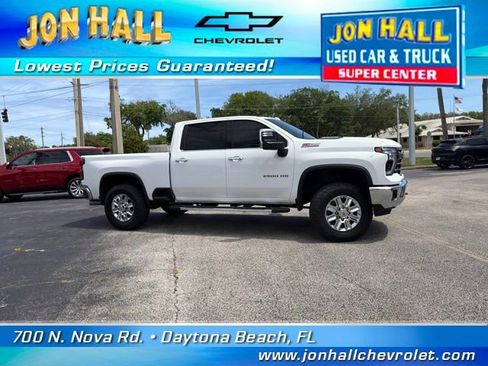 Used 2025 Chevrolet Silverado 2500 LTZ w/ LTZ Convenience Package image 14