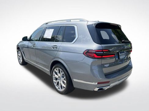 Used 2023 BMW X7 xDrive40i w/ Parking Assistance Package AWD/4WD image 3