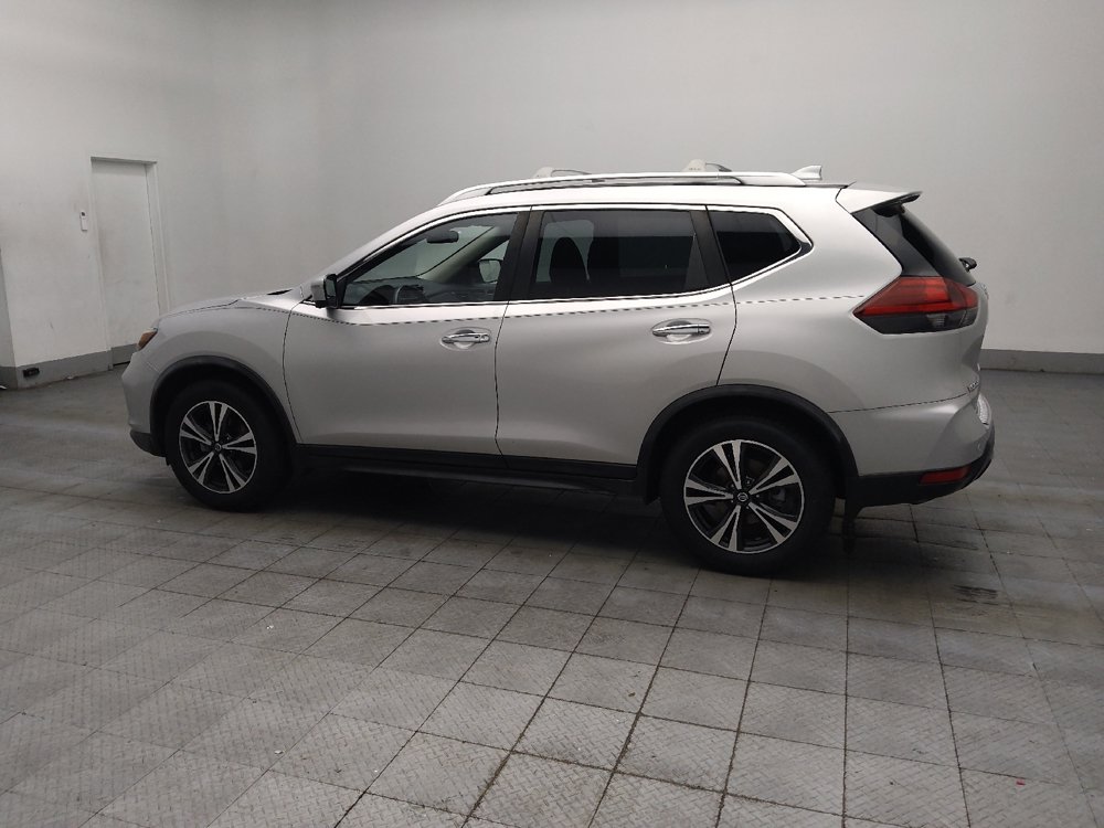 Used 2019 Nissan Rogue SV w/ Premium Package FWD image 3