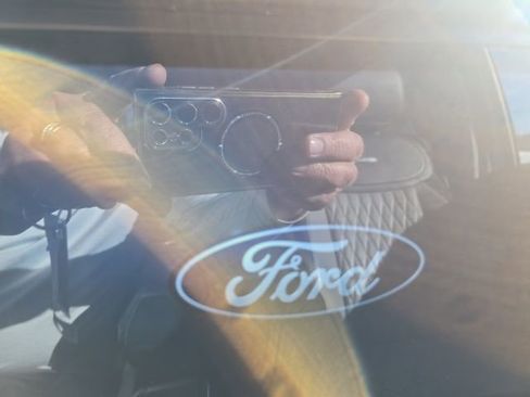 Used 2022 Ford F150 Limited image 13