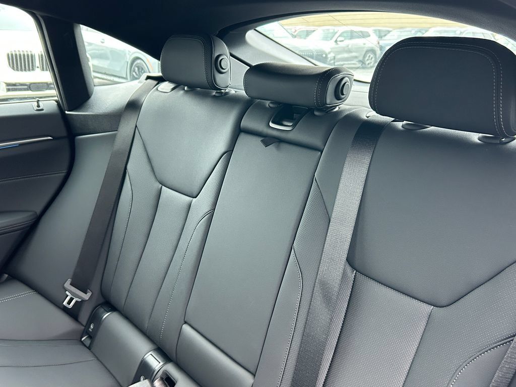 Used 2023 BMW i4 eDrive35 w/ Premium Package RWD image 32