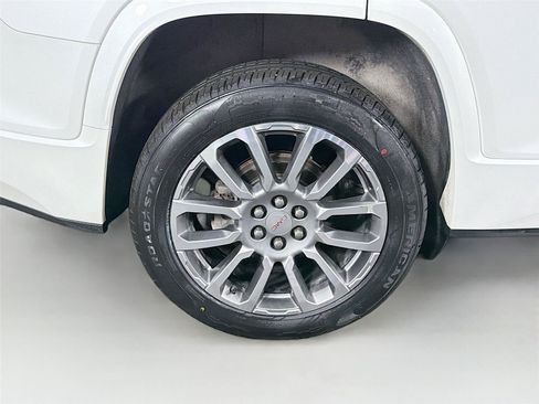 Used 2021 GMC Acadia Denali w/ Denali Ultimate Package AWD/4WD image 35