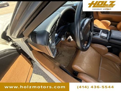 Used 1990 Chevrolet Corvette Convertible RWD image 30