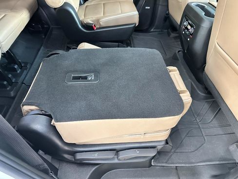 Used 2023 Chevrolet Tahoe Premier RWD image 29