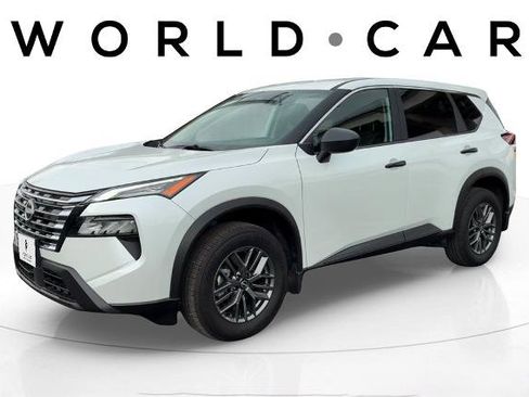 Certified 2025 Nissan Rogue S image 3