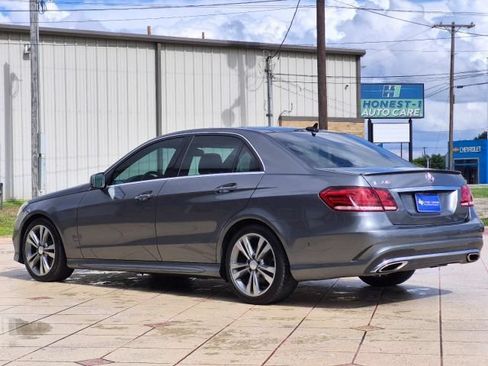 Used 2016 Mercedes-Benz E 350 Sedan image 4